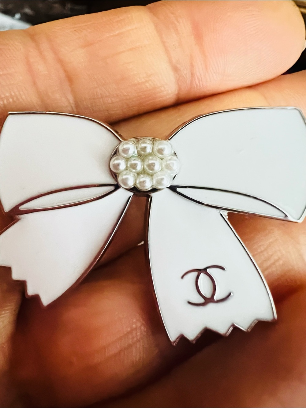 Unbranded White Enamel Bow Brooch with Pearl Cluster and Logo Accent